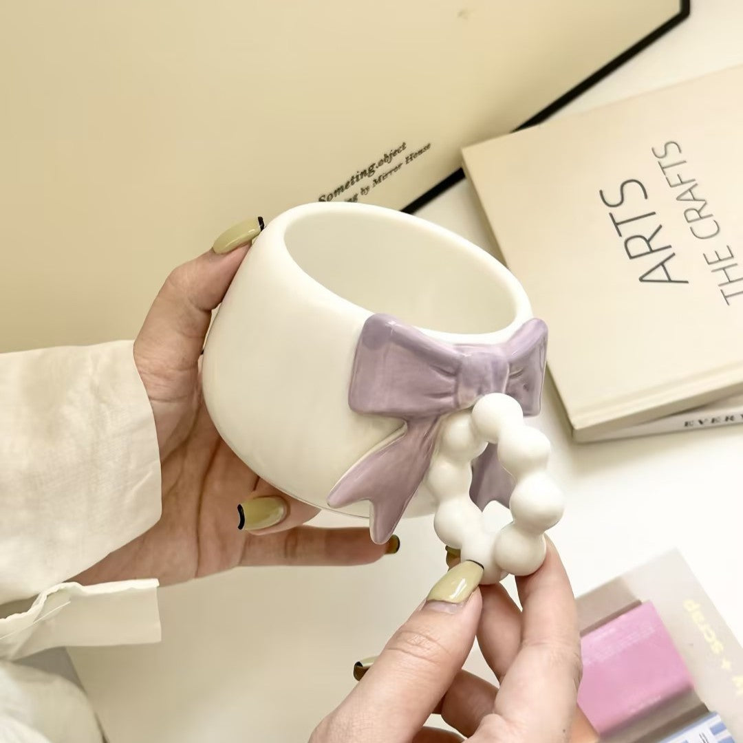 Cốc sứ có nơ