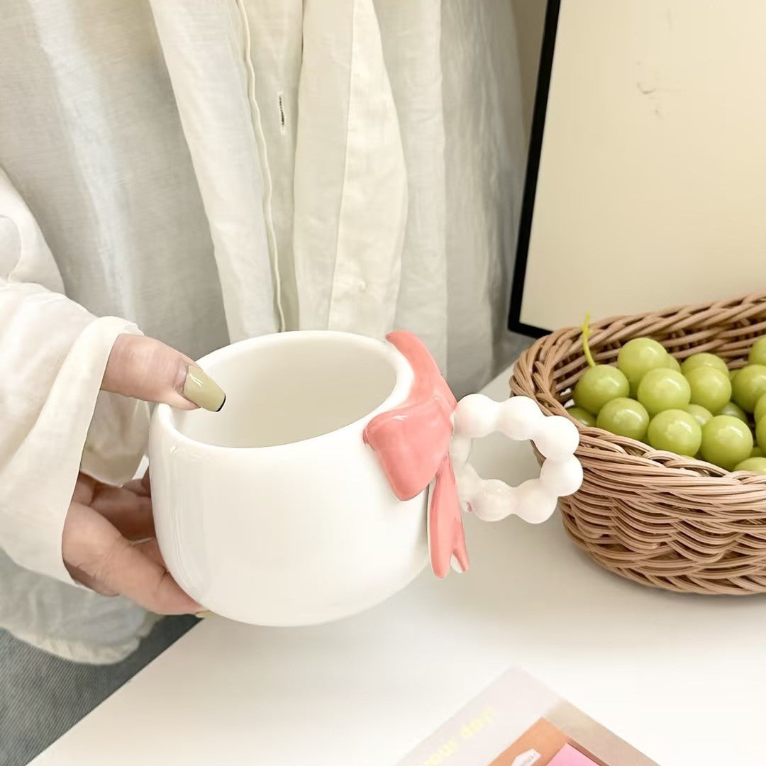 Cốc sứ có nơ