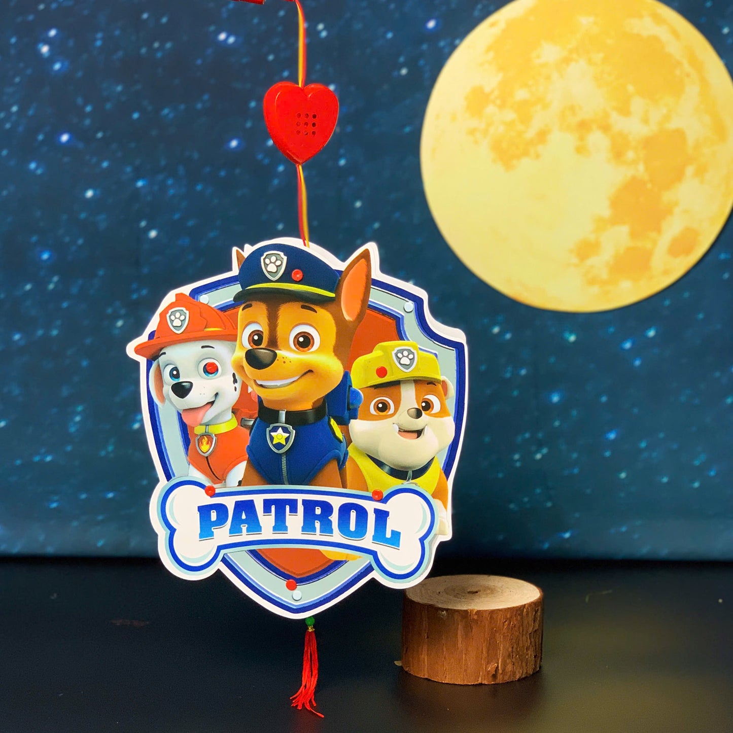 Lồng đèn trung thu có sẵn 2025