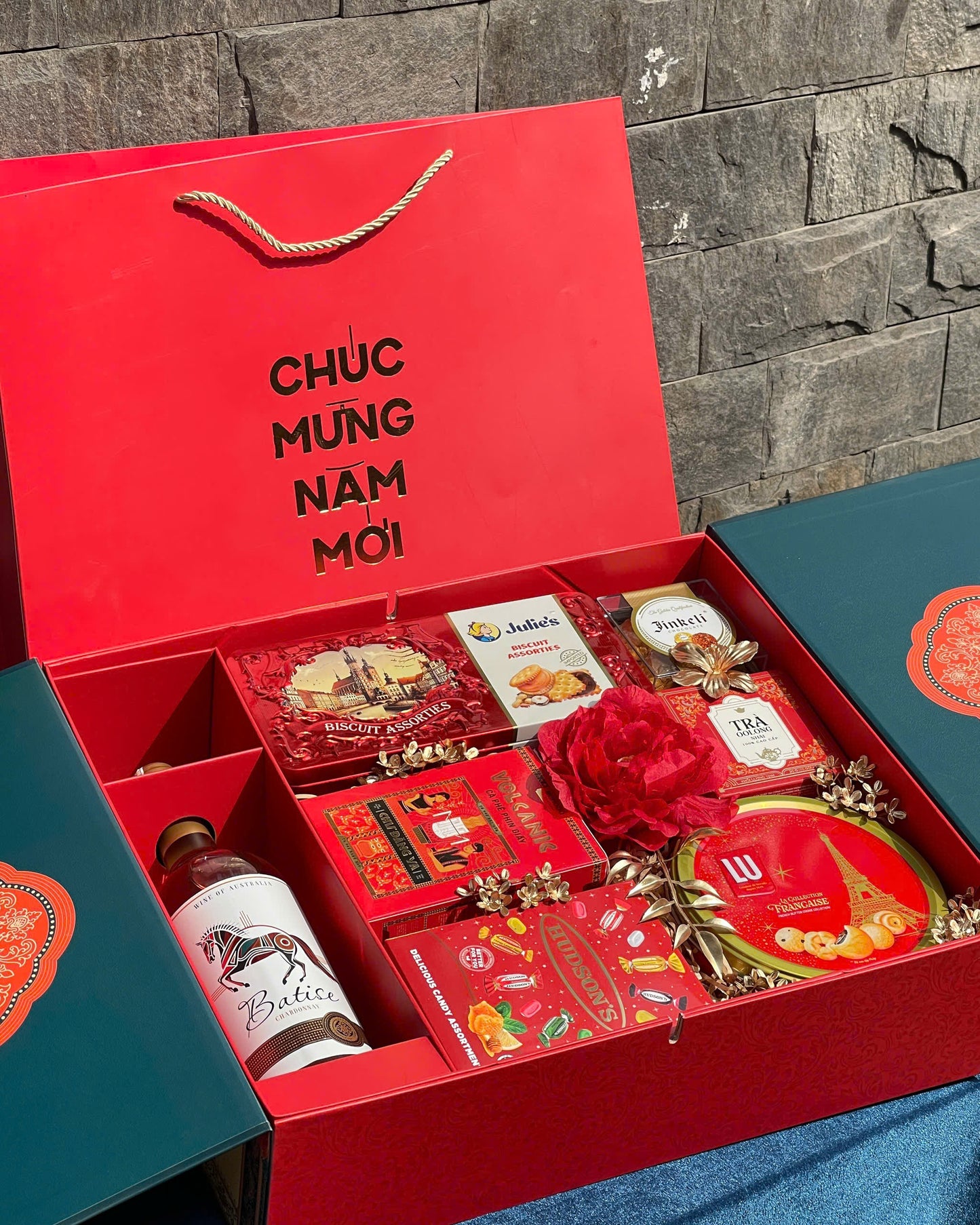 972 Chiến Mã Song Hành