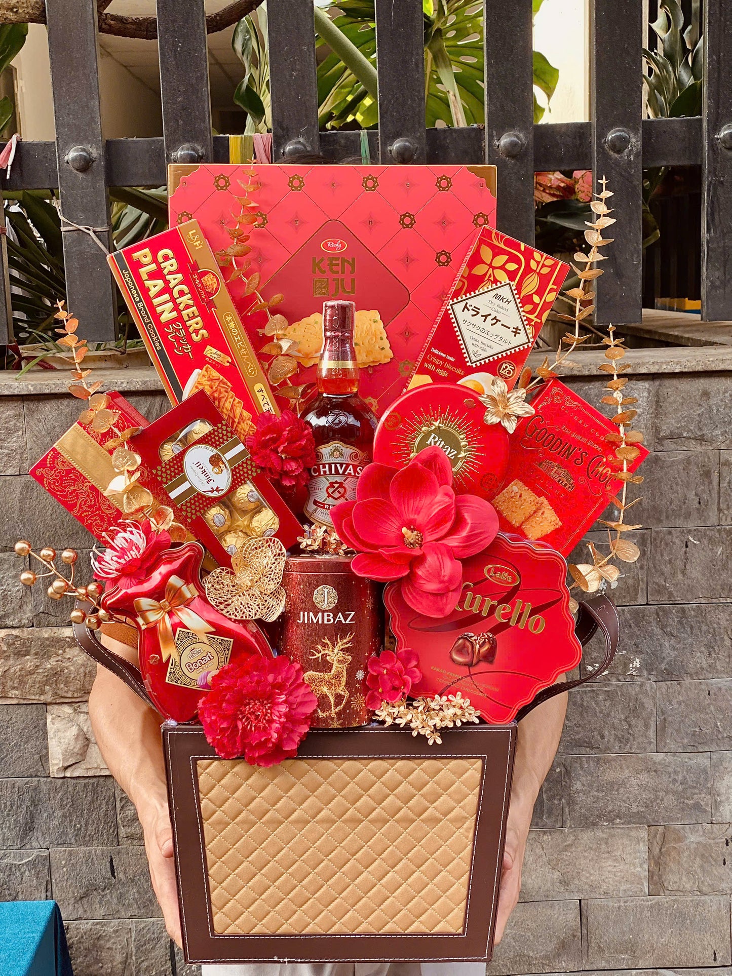 2160 HAMPER ĐỎ DA CAO CẤP