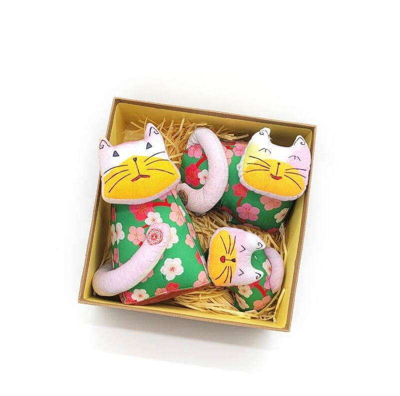 Gia Đình Mèo Đại Cát