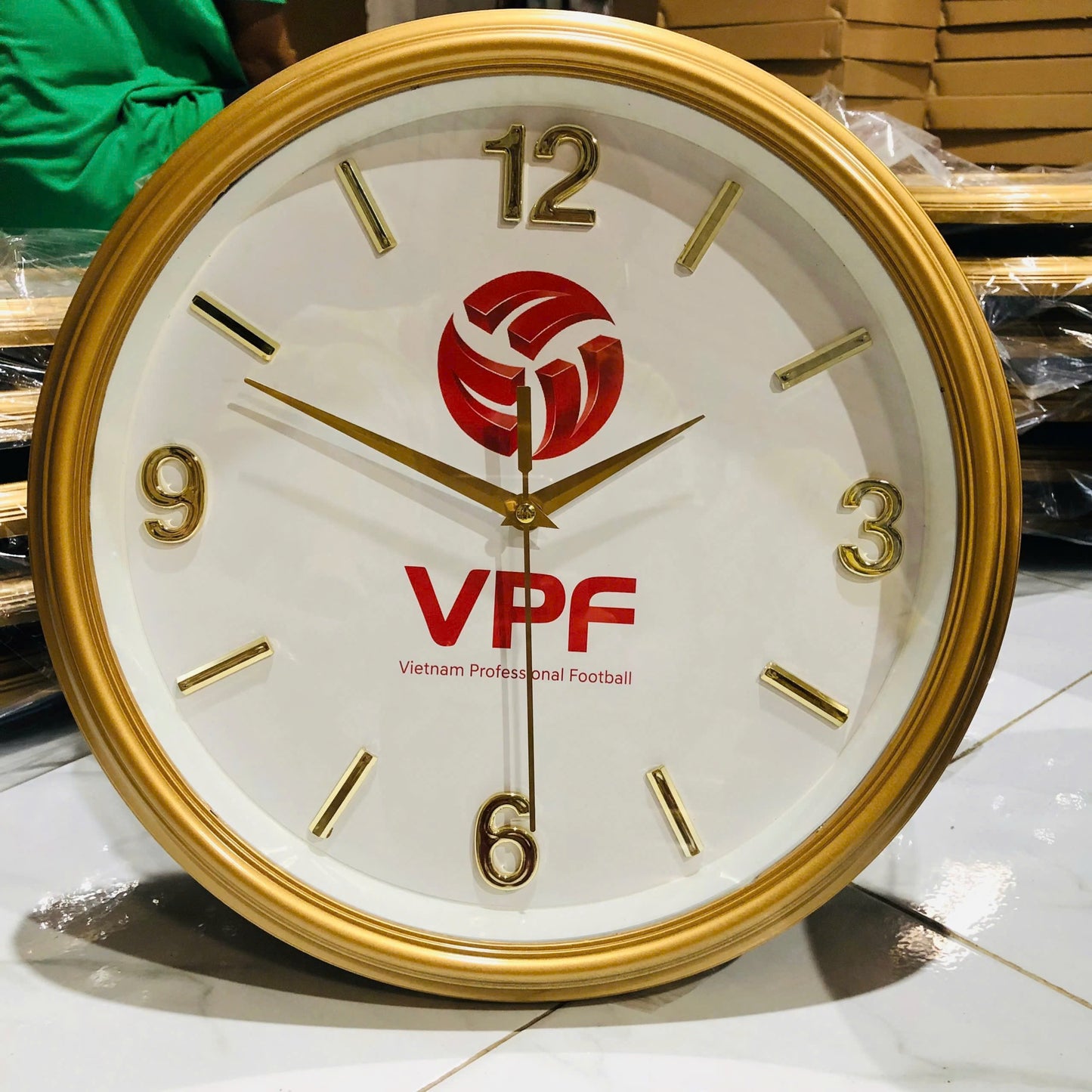 Đồng hồ treo tường